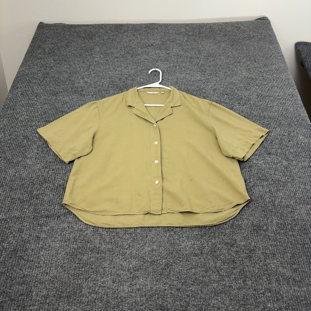 Uniqlo Short Sleeve Button Down Shirt in Olive